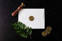 Load image into Gallery viewer, Turtle Wax Seal Stamp - Modern Legacy Paper Company